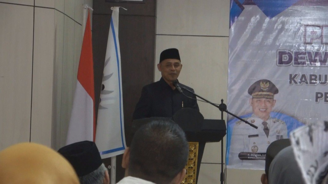 Bupati Herman Lantik Dewan Pendidikan Inhil 2025–2030