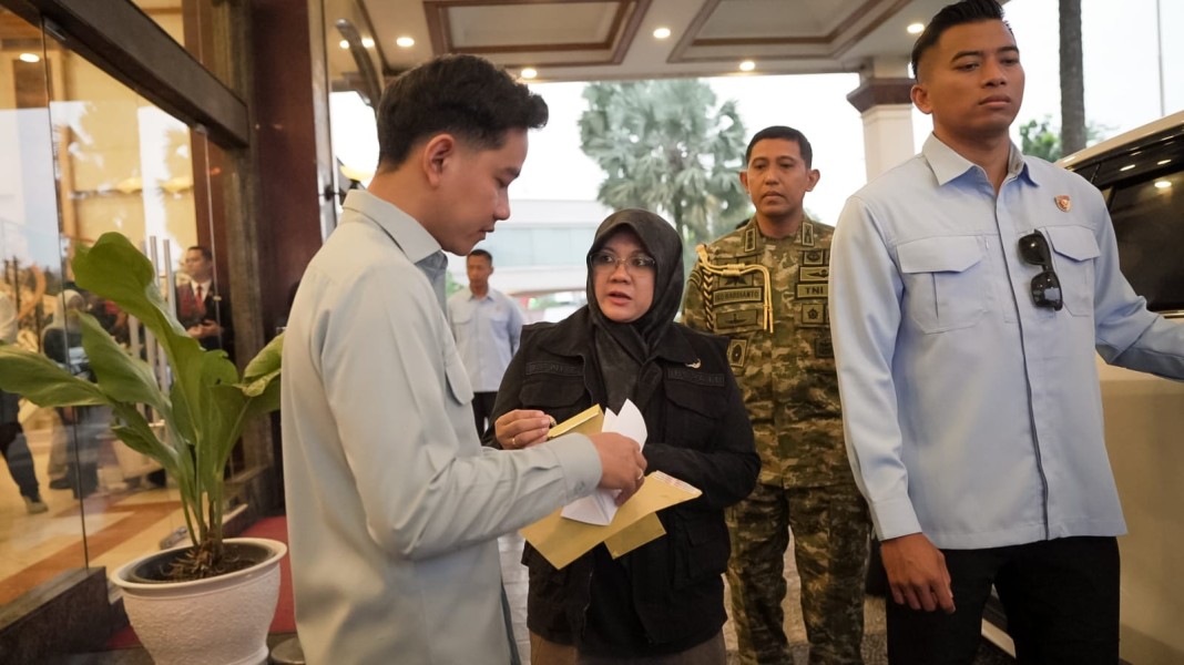 Temui Wapres Gibran, Bupati Siak Perjuangkan Hak DBH bagi Daerah Penghasil SDA