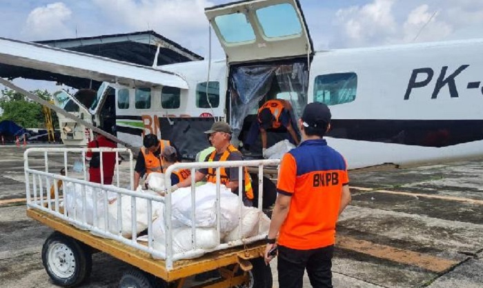 Gempur Karhutla dari Langit, 3 Ton Garam Sudah Disemai di Wilayah Pesisir Riau