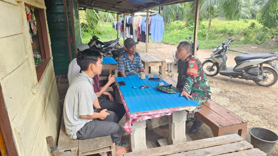 Sertu Lendi Piter Ajak Pemuda Air Tawar Jadi Garda Terdepan Jaga Keamanan dan Cegah Pengaruh Negatif