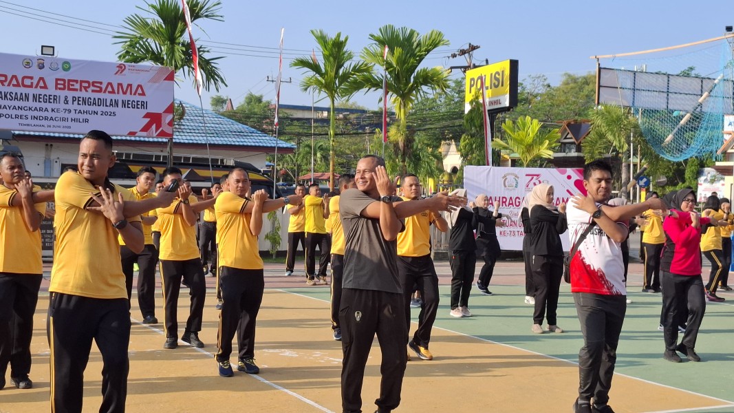 Perkuat Sinergitas, Personel Kodim 0314/Inhil Ikuti Olahraga Bersama di Hari Bhayangkara ke-79