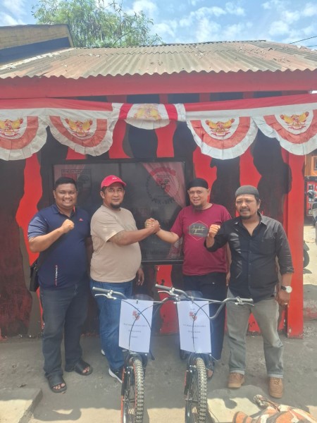 Doorprize Sepeda dari Ketua PAC Dumai Kota, Asnur Memori Warnai Jalan Santai HUT RI