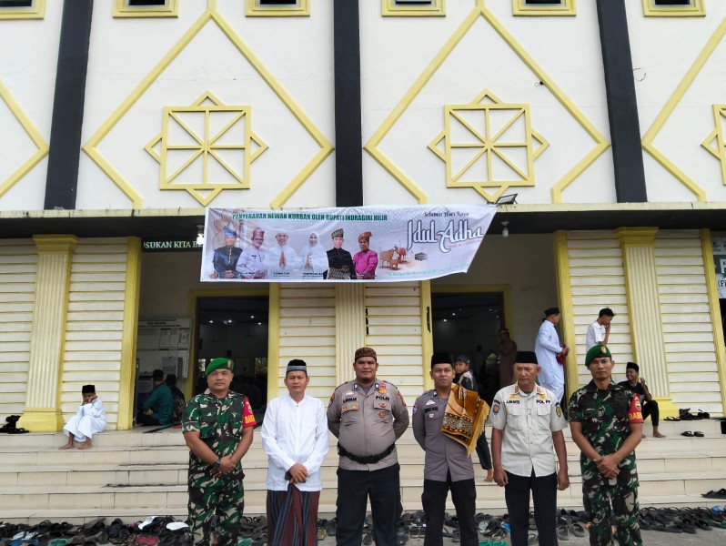 Babinsa Koramil 06/Kateman Amankan Pelaksanaan Shalat Idul Adha di Masjid Al Falah Sungai Guntung