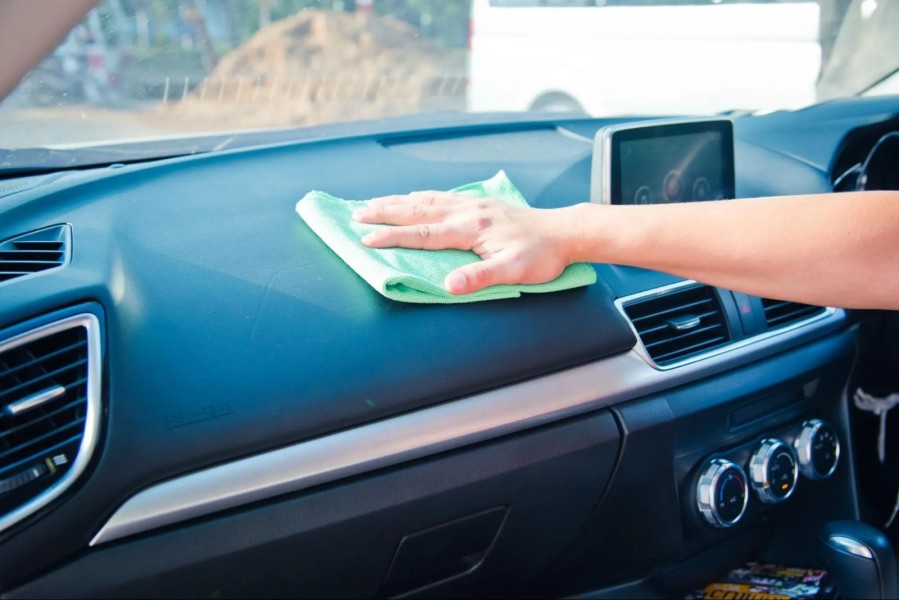 Perawatan Dashboard Mobil Bekas agar Awet dan Bebas Kusam