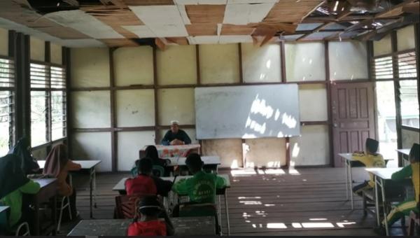 Gubernur Abdul Wahid Sukses Lobi Kemendikdasmen, Sekolah Rusak di Riau Segera Dibangun.
