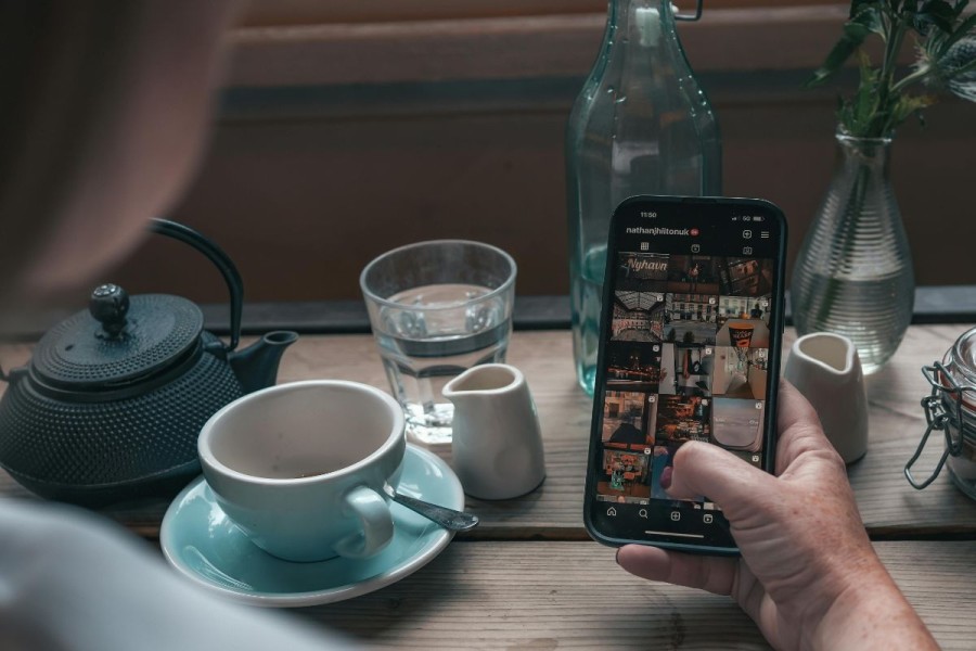 Kumpulan Caption Instagram Estetik Bahasa Inggris & Indonesia