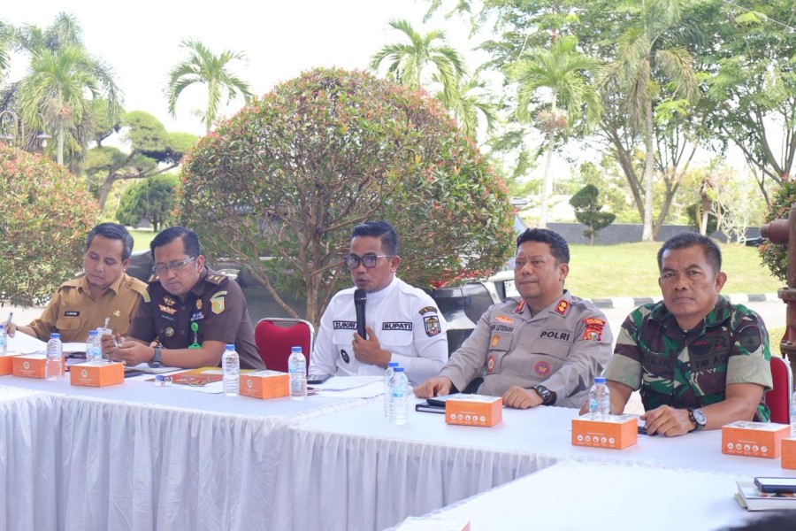 Bupati Zukri Warning Perusahaan Sawit, Harga TBS Petani Pelalawan Tak Boleh Dipermainkan