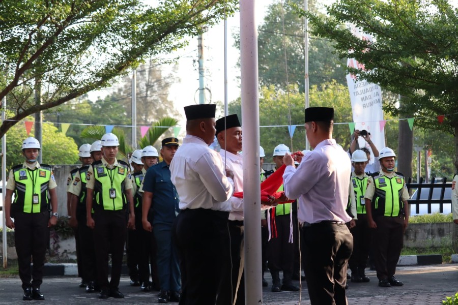 Upacara HUT ke-81 RI di Pelindo Dumai, Jonatan Ginting Ajak Insan Pelindo Tingkatkan Kinerja