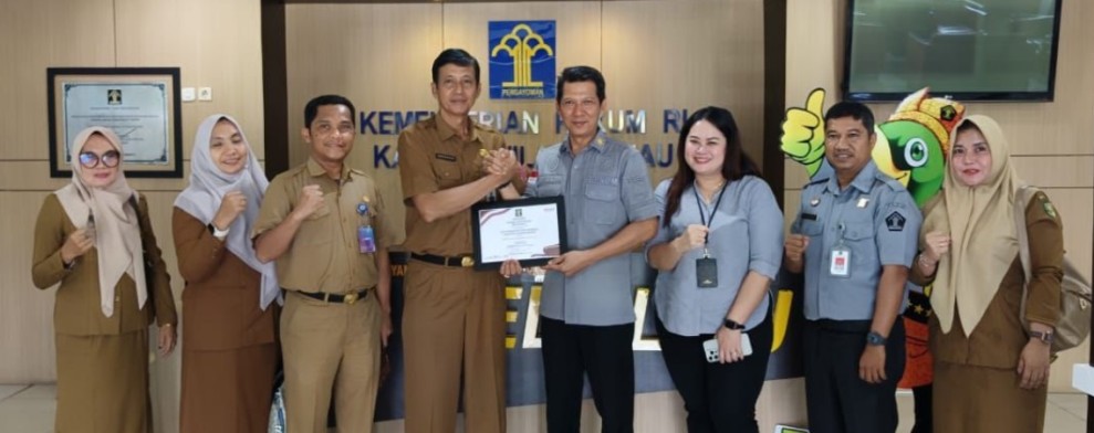 Bupati Suhardiman Terima Penghargaan Kemenkumham Riau atas Komitmen Pelestarian Budaya dan Kekayaan Intelektual