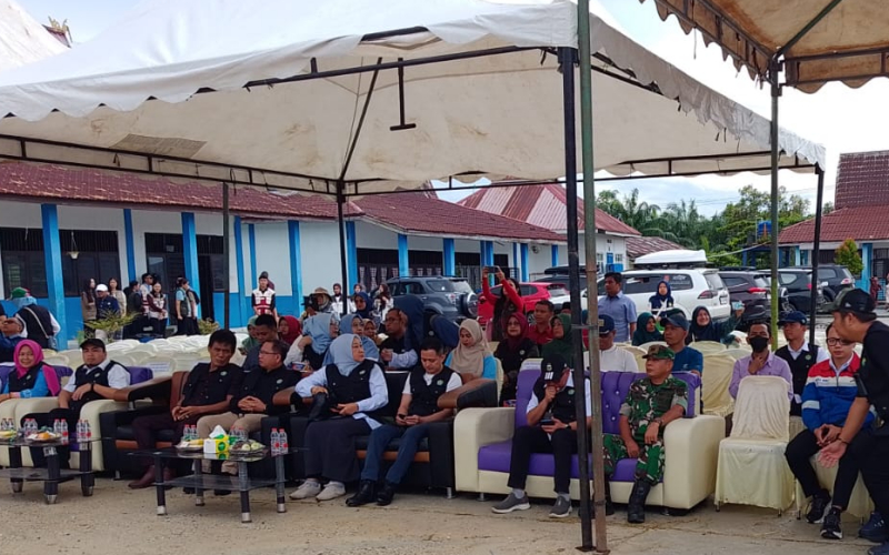 Danramil Bukit Kapur Hadiri Bakti Sosial Akbar Milad Perak FK Unri di Medang Kampai