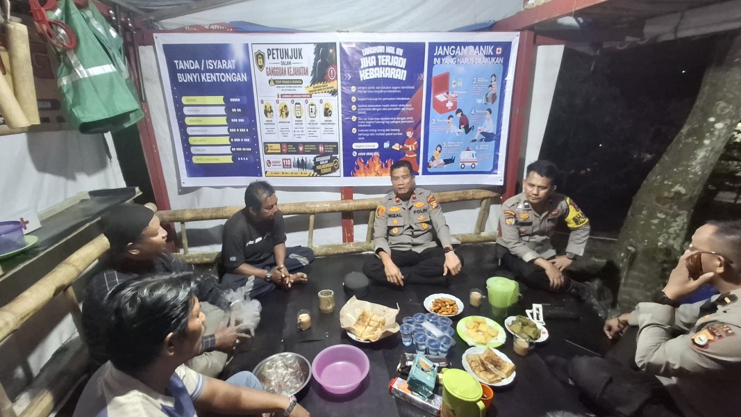Kapolsek Minas Tinjau Pos Satkamling Prima di Kelurahan Minas Jaya