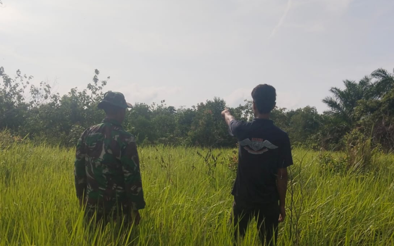 Cegah Karhutla, Babinsa Pantau Lahan Gambut dan Edukasi Warga