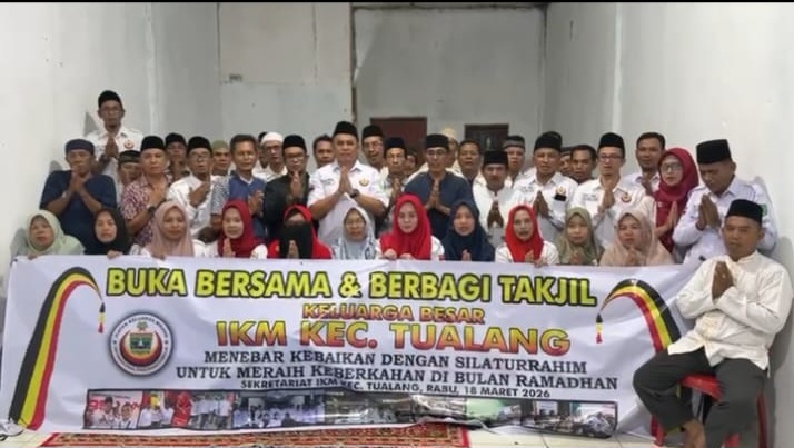IKM Tualang Berbagi Ratusan Takjil, Santuni Anak Yatim, dan Gelar Buka Bersama Penuh Kebersamaan