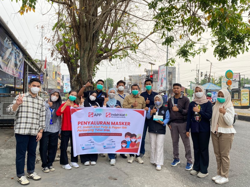 Kualitas Udara Menurun Akibat Karhutla, IKPP Perawang Salurkan Puluhan Ribu Masker untuk Masyarakat