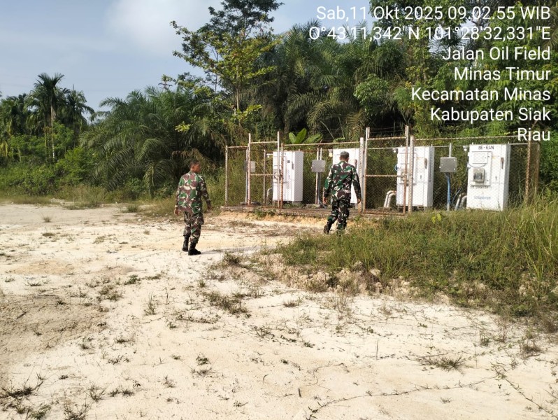 Babinsa Serda Mayus Maruli Patroli Penguatan Binter SKK Migas di Minas, Pastikan Situasi Aman dan Kondusif