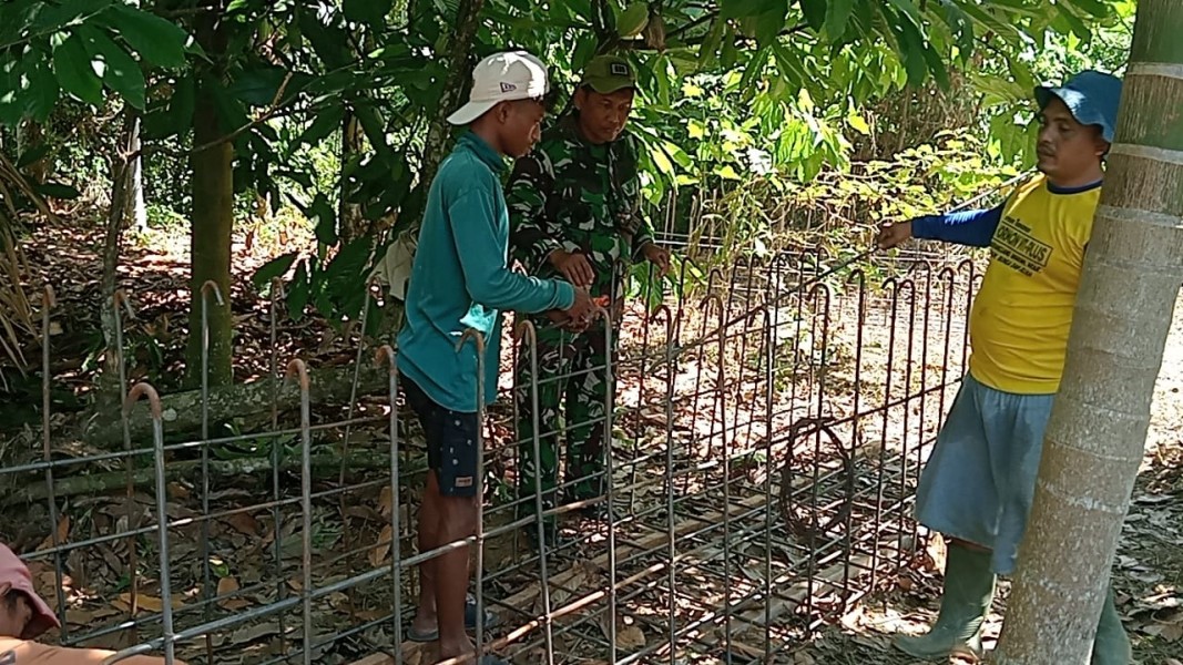 Satgas TMMD ke-129 Rangkai Besi Box Culvert, Perkuat Akses Jalan Pertanian Warga