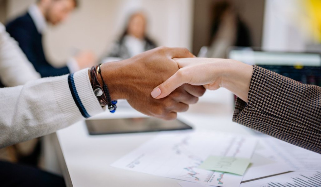 Follow Up Artinya Apa? Berikut ini Definisi, Fungsi, Cara dan Contohnya