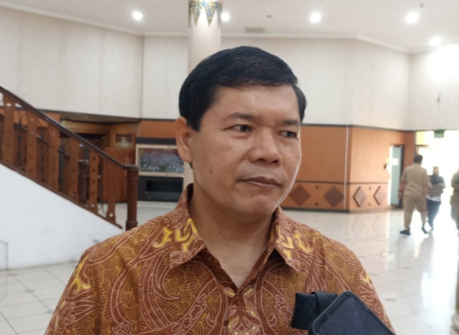 DPRD Riau Minta Pemprov Disiplin Usai Plt Gubri Absen di Paripurna