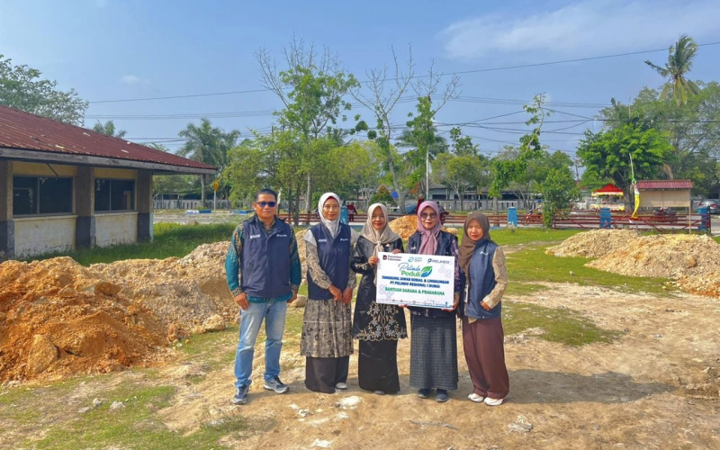 Dukung Sarana Pendidikan, Pelindo Regional 1 Dumai Bantu Tanah Timbun SDN 017 Buluh Kasap