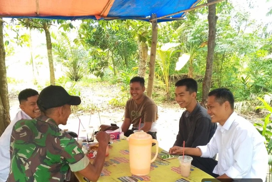 Babinsa Koramil 01/Dumai Bersama Security PHR Patroli dan Cek Jalur Pipa Minyak