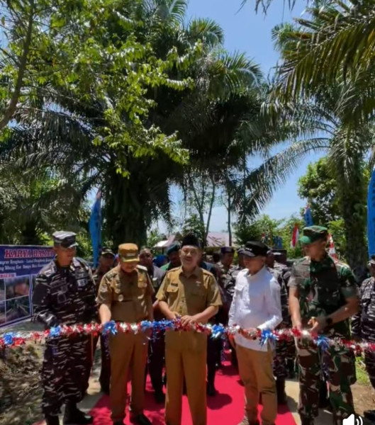 Jalan Rabat Beton di Padang Nibung Diresmikan
