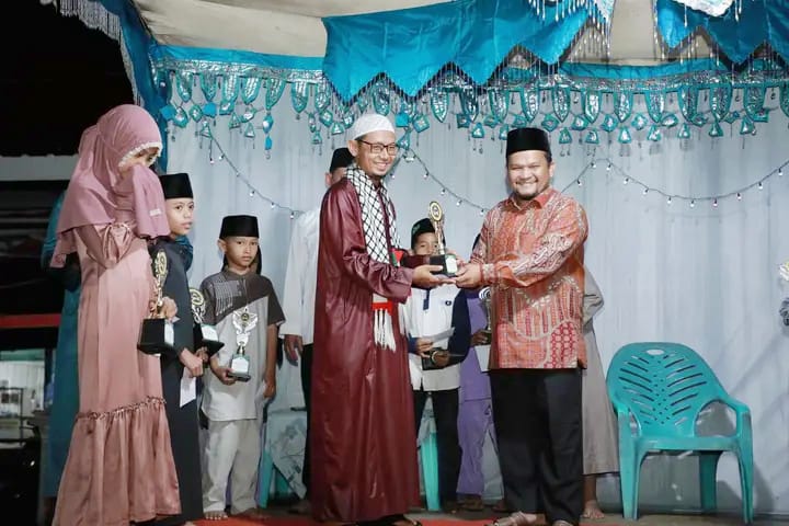 Anggota DPRD Rohul Sapran Hadiri Pengajian Akbar Peringatan Maulid Nabi Muhammad SAW 1447 H di Tangun