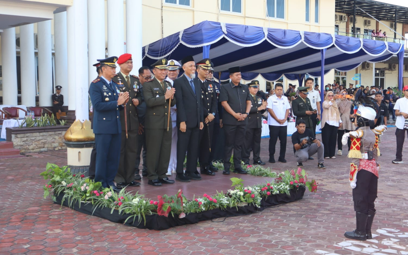 Dandim 0320/Dumai Hadiri Upacara Hari Bhayangkara ke-80, Tegaskan Sinergi TNI-Polri