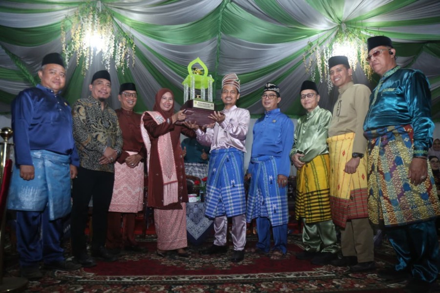 Wabup Yuliantini Tutup MTQ ke-55 Inhil di Kempas, Tembilahan Hulu Raih Juara Umum