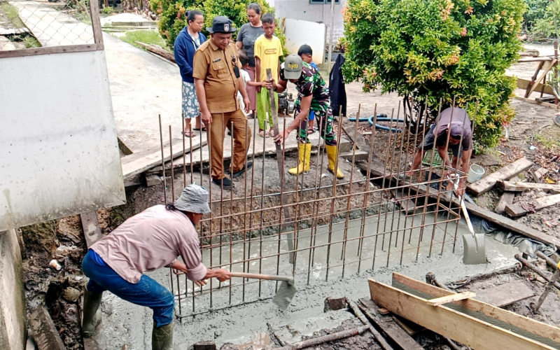 Percepat Akses Warga, Dua Jembatan Beton Tahap V Dibangun di Tanjung Penyembal