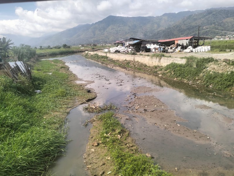 Pekerjaan BWSS VI Normalisasi Sungai Air Sempit Sungai Penuh Diduga Asal Jadi