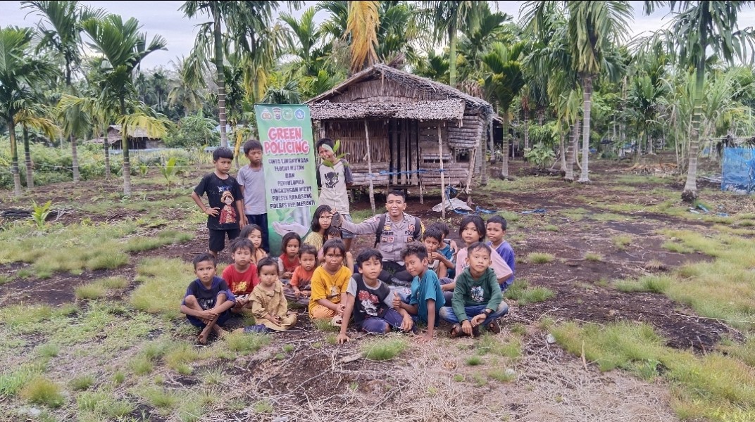 Terapkan Green Policing Brigadir Khairi Selamatkan Anak Pulau Hijaukan Rangsang
