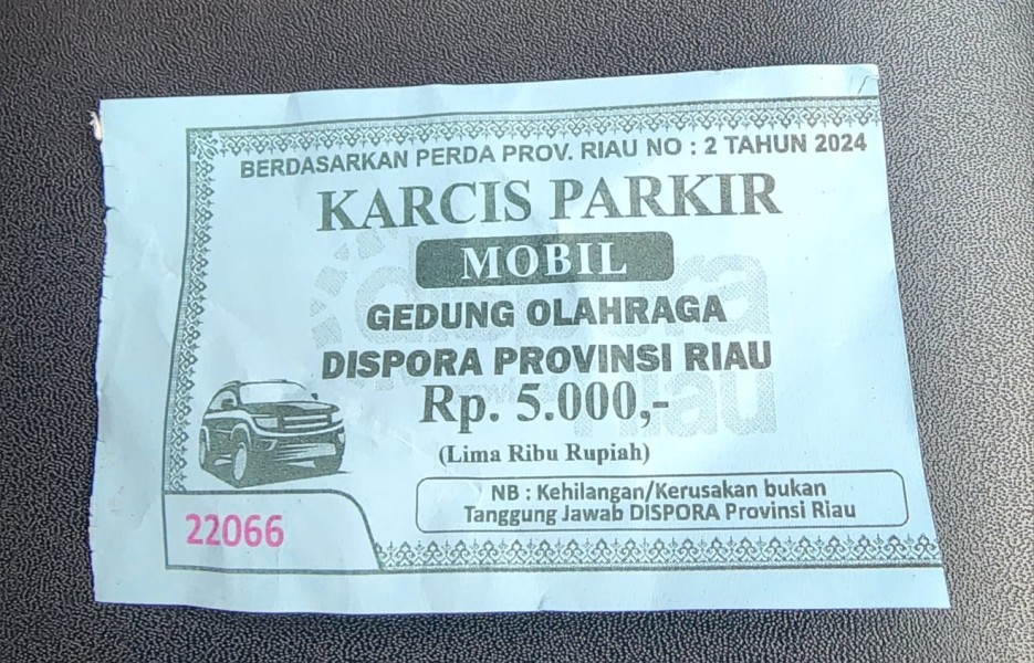 Viral! Pungutan Parkir Rp5.000 di Stadion Utama Riau, Kendaraan Hilang Bukan Tanggung Jawab Petugas