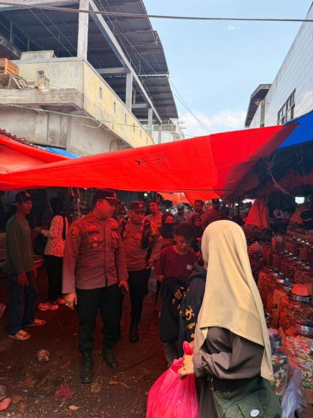 Polsek Tembilahan Tingkatkan Patroli Rutin dan Sampaikan Himbauan Kamtibmas Menjelang Lebaran