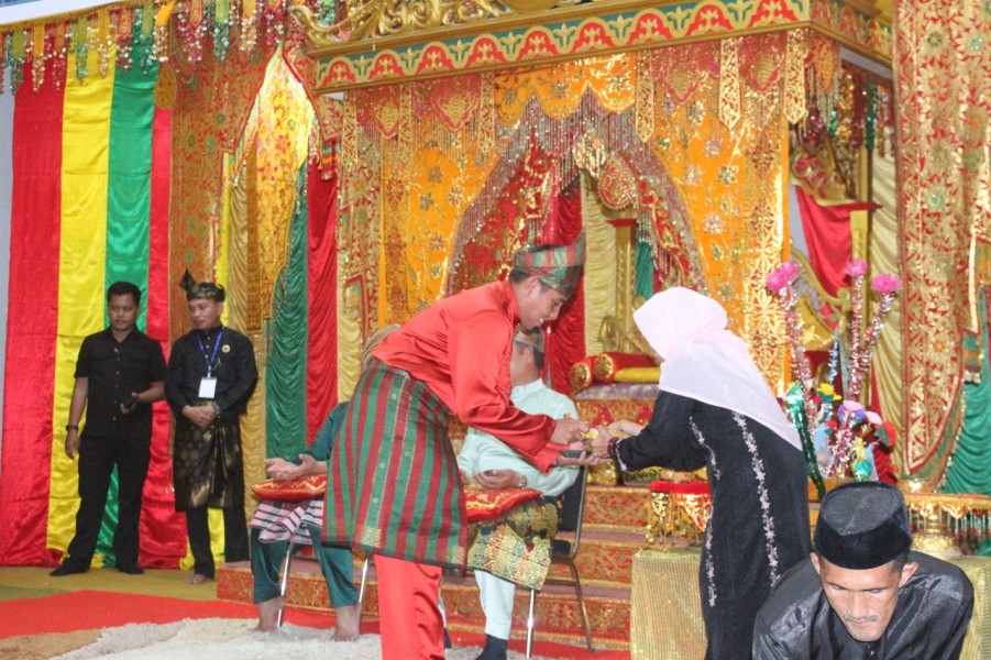 Dandim 0314/Inhil Hadiri Tepuk Tepung Tawar Gubri dan Bupati Inhil