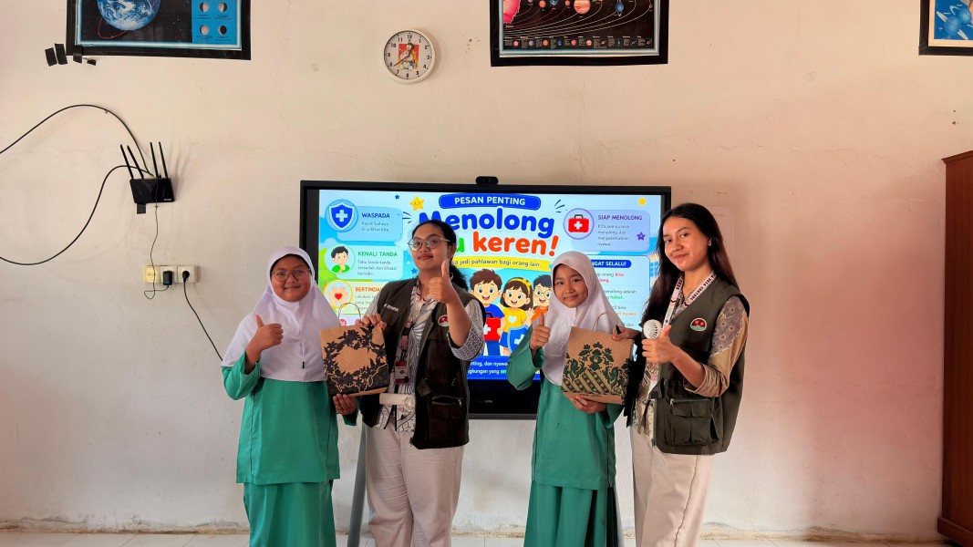 Mahasiswa KKN Fakultas Kedokteran UNRI Dan Puskesmas Medang Kampai Gelar Cek Kesehatan Gratis, Warga Guntung Antusias Ikuti Pemeriksaan