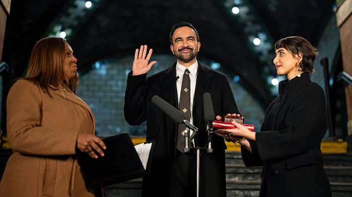 Zohran Mamdani Resmi Dilantik sebagai Wali Kota New York, Catat Sejarah sebagai Muslim Pertama