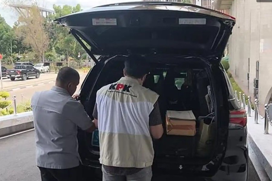 SF Hariyanto Serahkan Bukti Tambahan ke KPK, Perkuat Dugaan Adanya Permintaan ‘Jatah Preman’ di Pemprov Riau