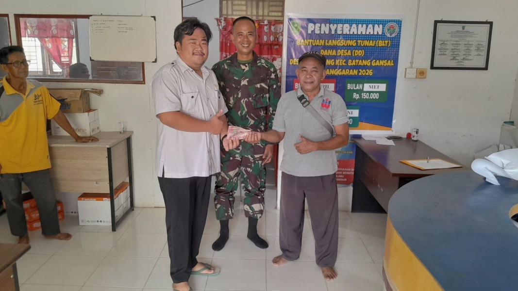 Pemerintah Desa Belimbing Salurkan Insentif RT/RW dan BLT KPM Tahap Dua