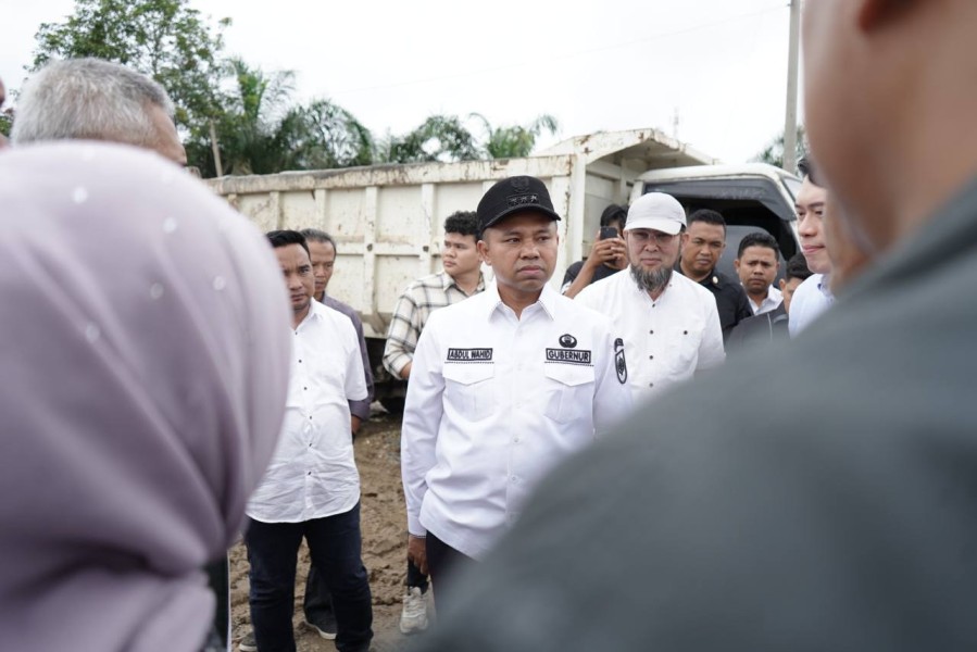 Gubernur Riau Usulkan Pola Sharing Perbaikan Jalan Rusak di Inhu, Libatkan Perusahaan Tambang