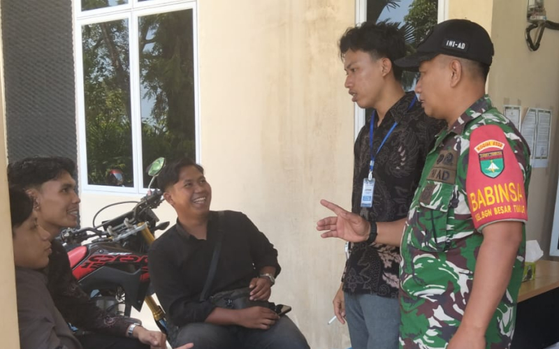 Cegah Gangguan Keamanan, Babinsa dan Security PHR Sisir Jalur Pipa di Bukit Kapur