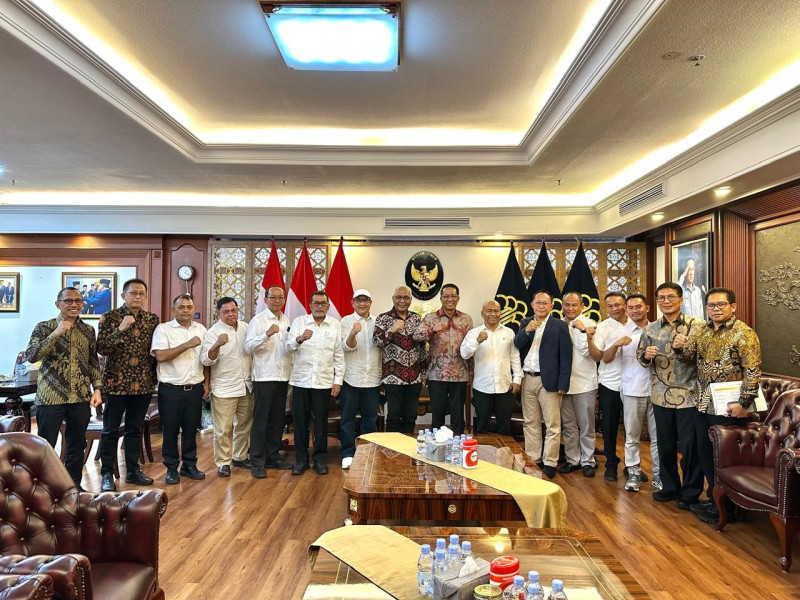 PWI Resmi Kembali Terdaftar di Kemenkum, Akhmad Munir Serukan Semua Kembali Kompak