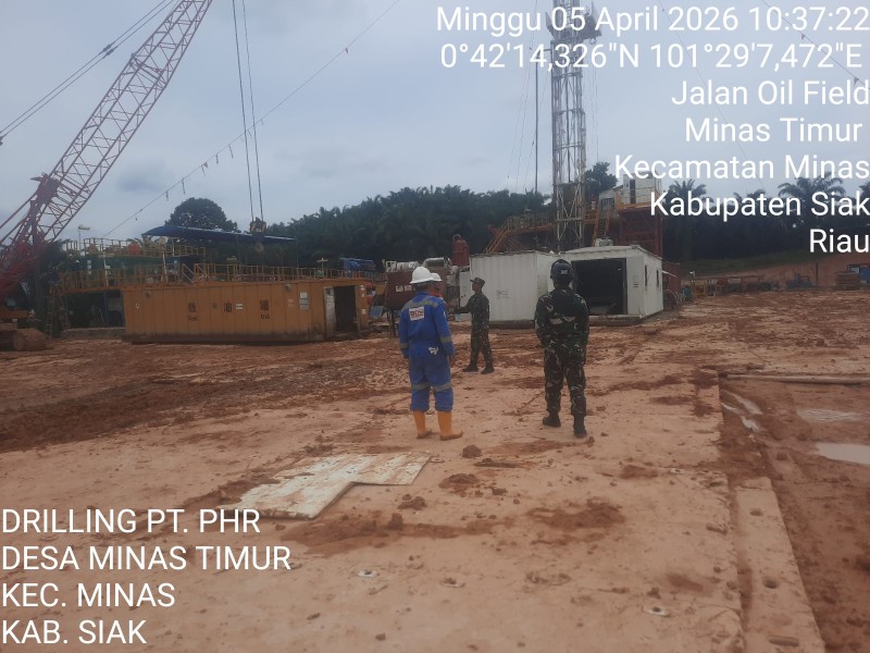 Babinsa Sertu Joko Purnomo Laksanakan Patroli di Lokasi Drilling Minas Timur