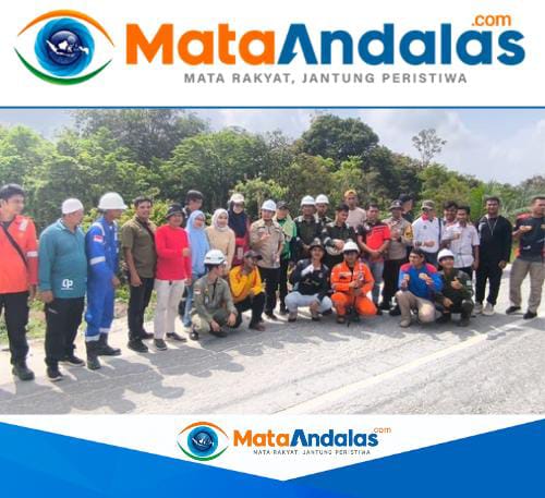 Semangat Persatuan, Camat Langgam Pimpin Gotong Royong HUT RI ke-80