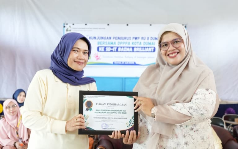 Persatuan Wanita Patra Pertamina Patra Niaga Kilang Dumai dan DPPA Kota Dumai Tanamkan Budaya Anti-Bullying di SD IT Brilliant