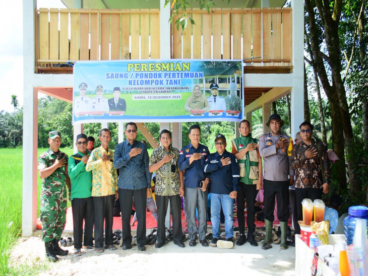 Pemkab Kampar Resmikan Saung Kelompok Tani Muara Uwai di Kecamatan Bangkinang