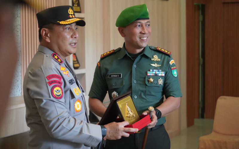 Dandim Dumai Letkol Arm Herman Santoso Sambut Safari Ramadhan Kapolda Riau di Makodim