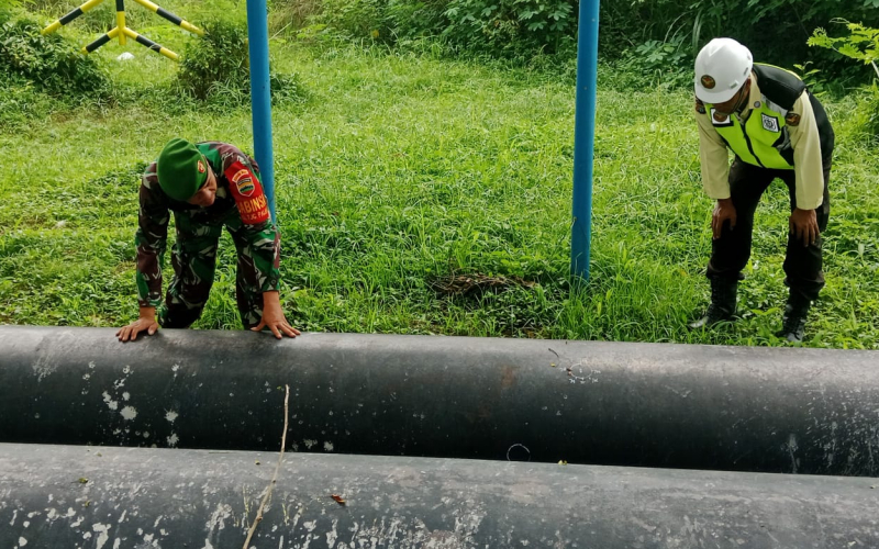 Koramil 01 Dumai Bersama SKK Migas Laksanakan Patroli Pengamanan Jalur Pipa Minyak