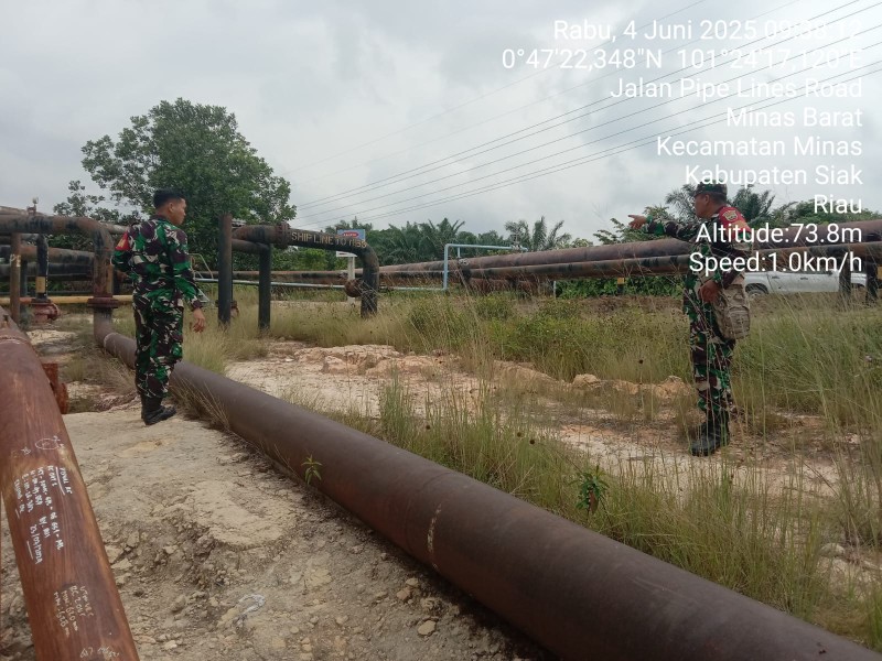 Babinsa Laksanakan Patroli Penguatan Binter di Area PT. PHR, Wujud Sinergi TNI dan Masyarakat