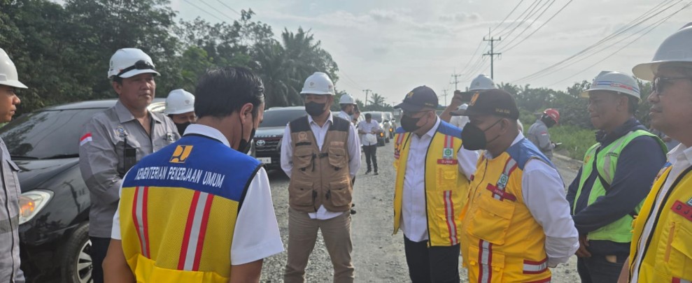 DPD RI Tinjau Pembangunan Jalan Lintas Timur Riau, Senator Abdul Hamid Tekankan Infrastruktur Harus Profesional dan Tepat Waktu