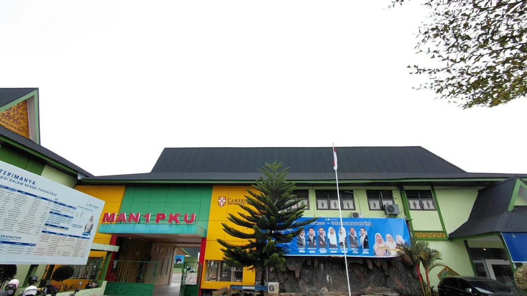 Delapan Murid MAN 1 Pekanbaru Melaju ke Final Kreasi by Abak Academy & UGM